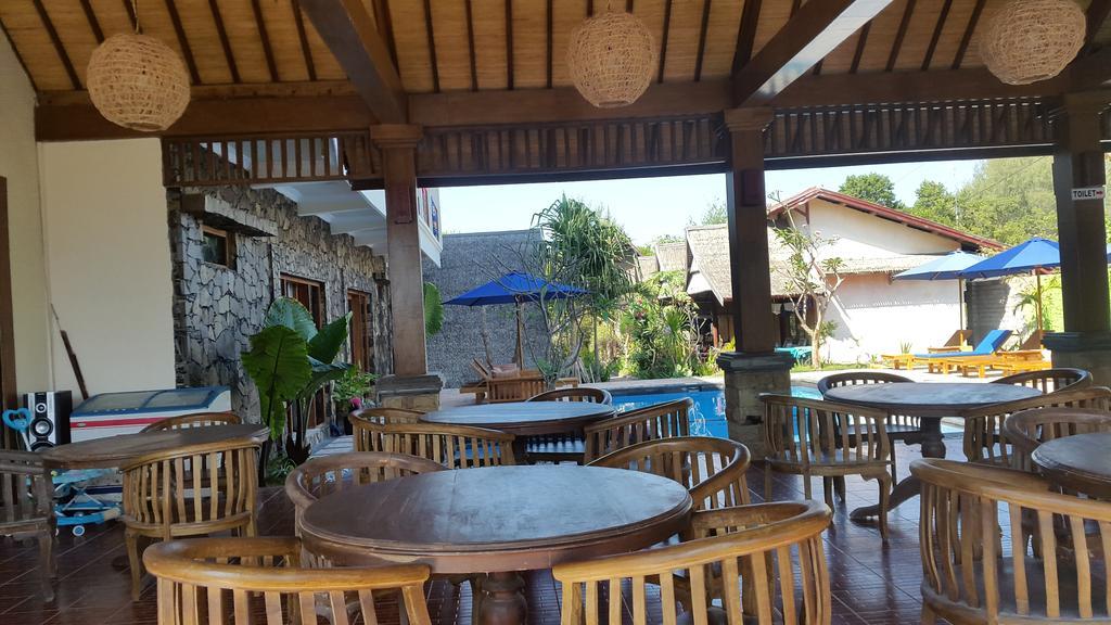 Coral Beach Pizza Cottages ギリ・トラワンガン エクステリア 写真