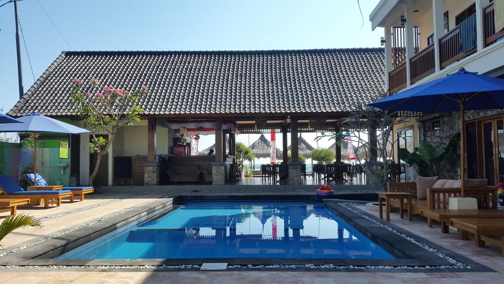 Coral Beach Pizza Cottages ギリ・トラワンガン エクステリア 写真
